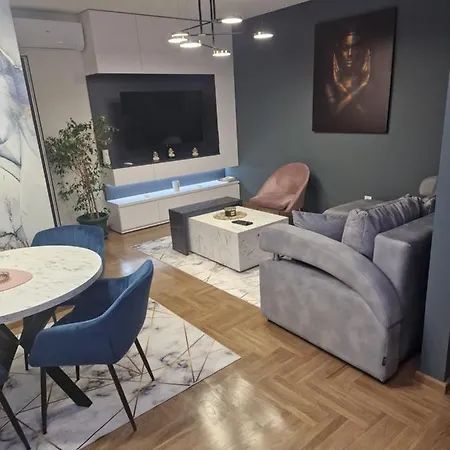 Gold Lux Apartment *
