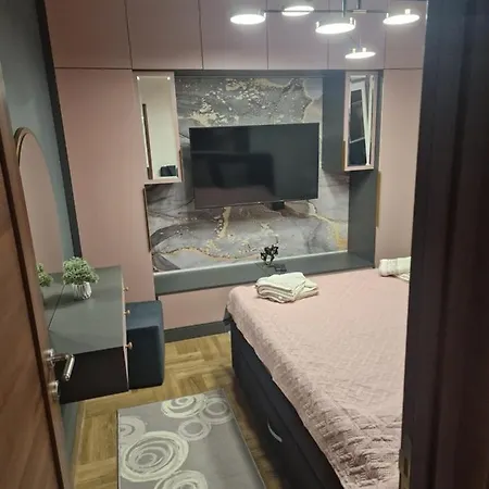 アパート Gold Lux Čačak